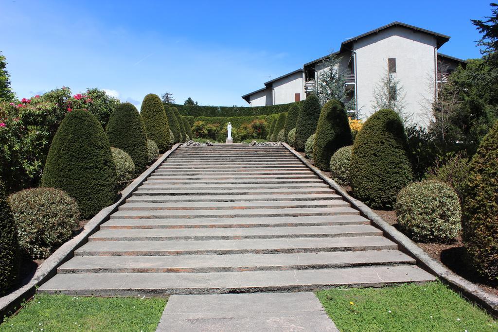 Centro Di Spiritualita Maria Candida Armeno Exterior foto