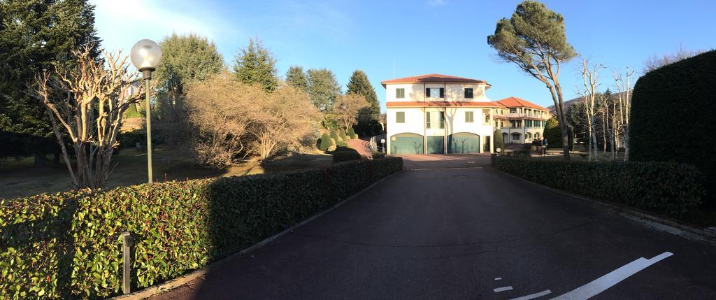 Centro Di Spiritualita Maria Candida Armeno Exterior foto